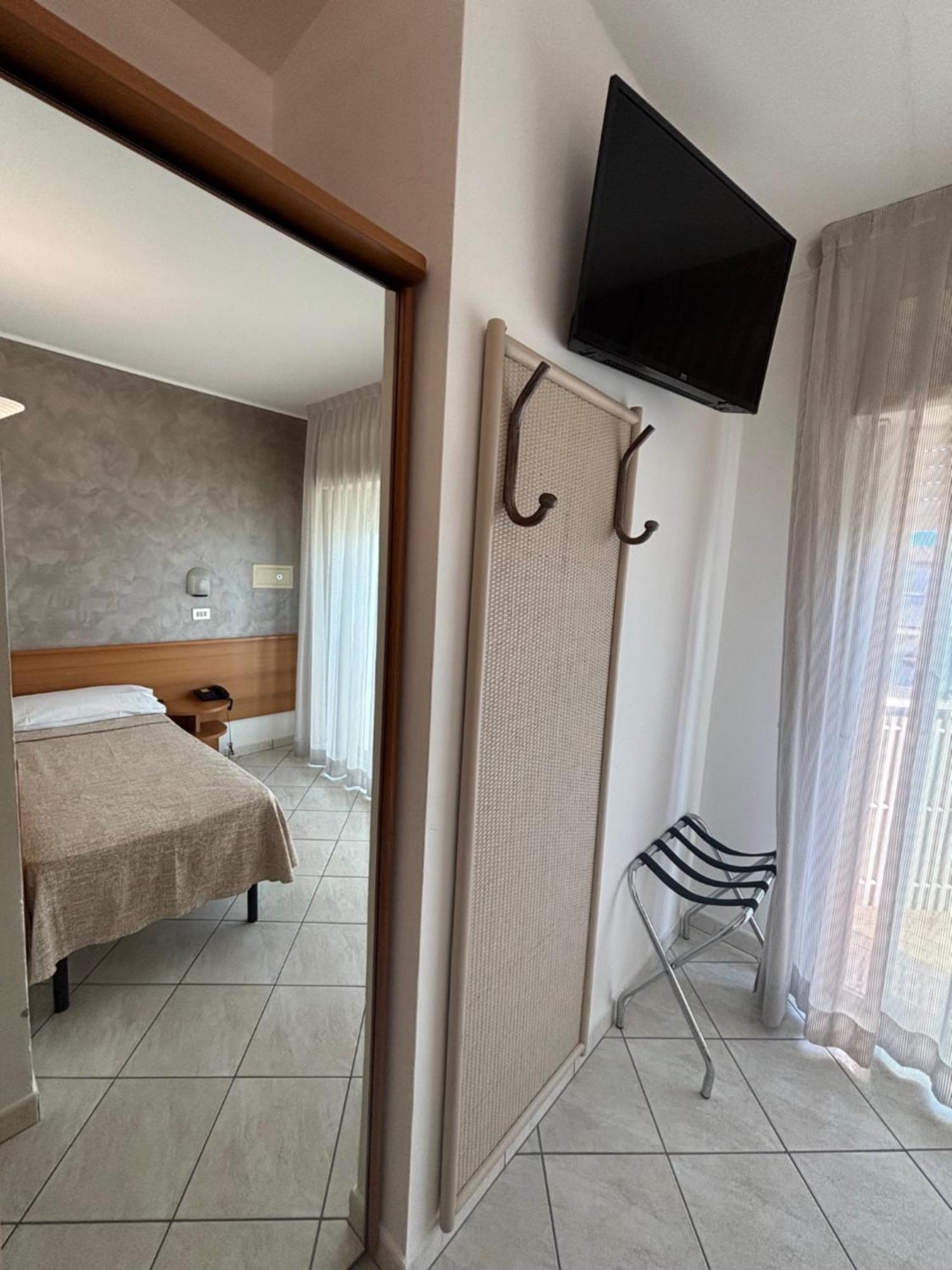 Abahotel Milano Marittima Exterior foto