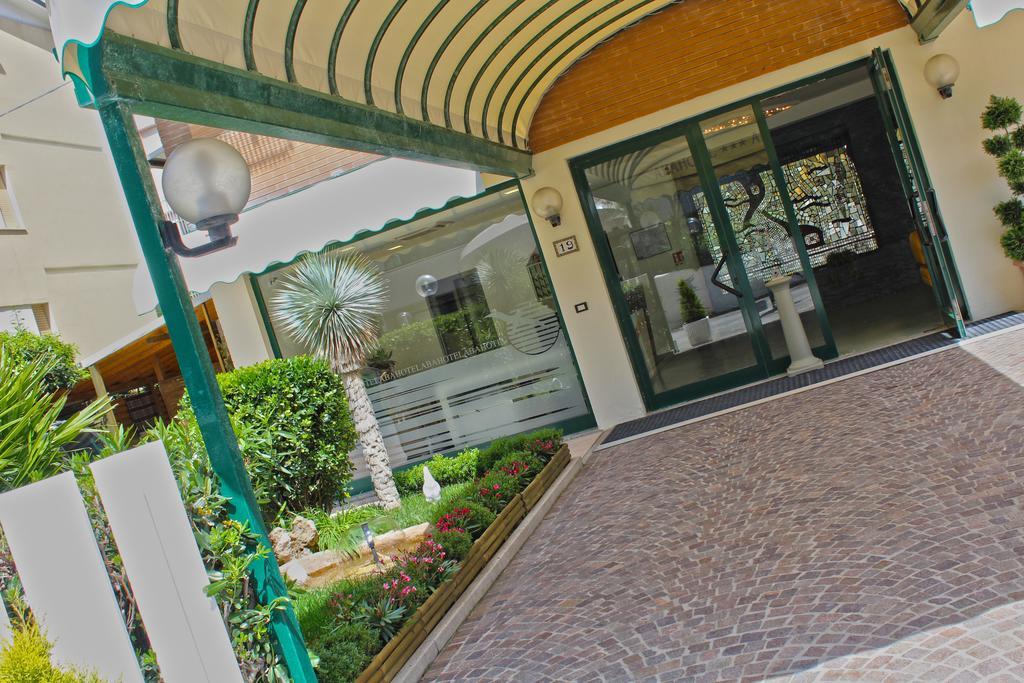 Abahotel Milano Marittima Exterior foto
