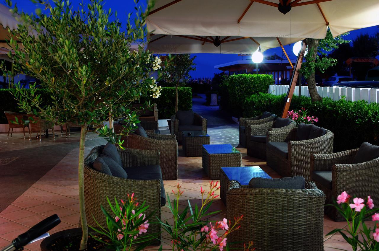 Abahotel Milano Marittima Exterior foto